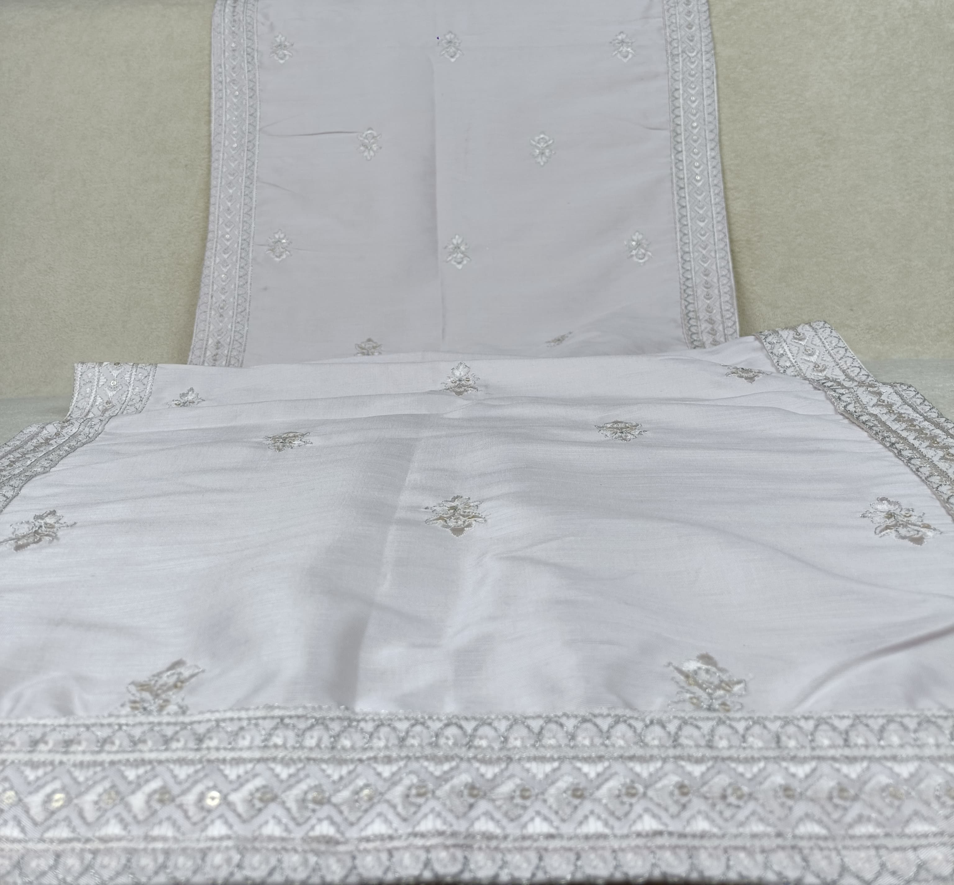 Pearl Raj Safa & Chunni Set