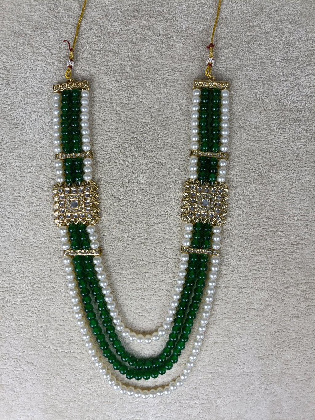 Safed-Sabz Mala