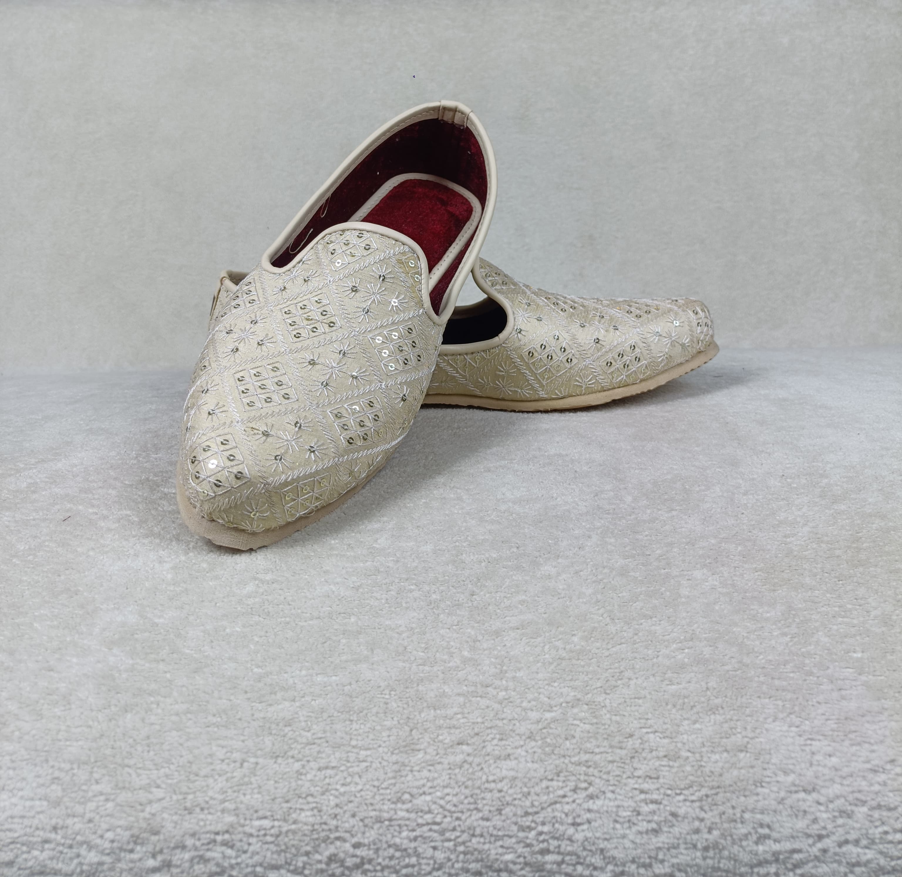 Ivory Weave Juti