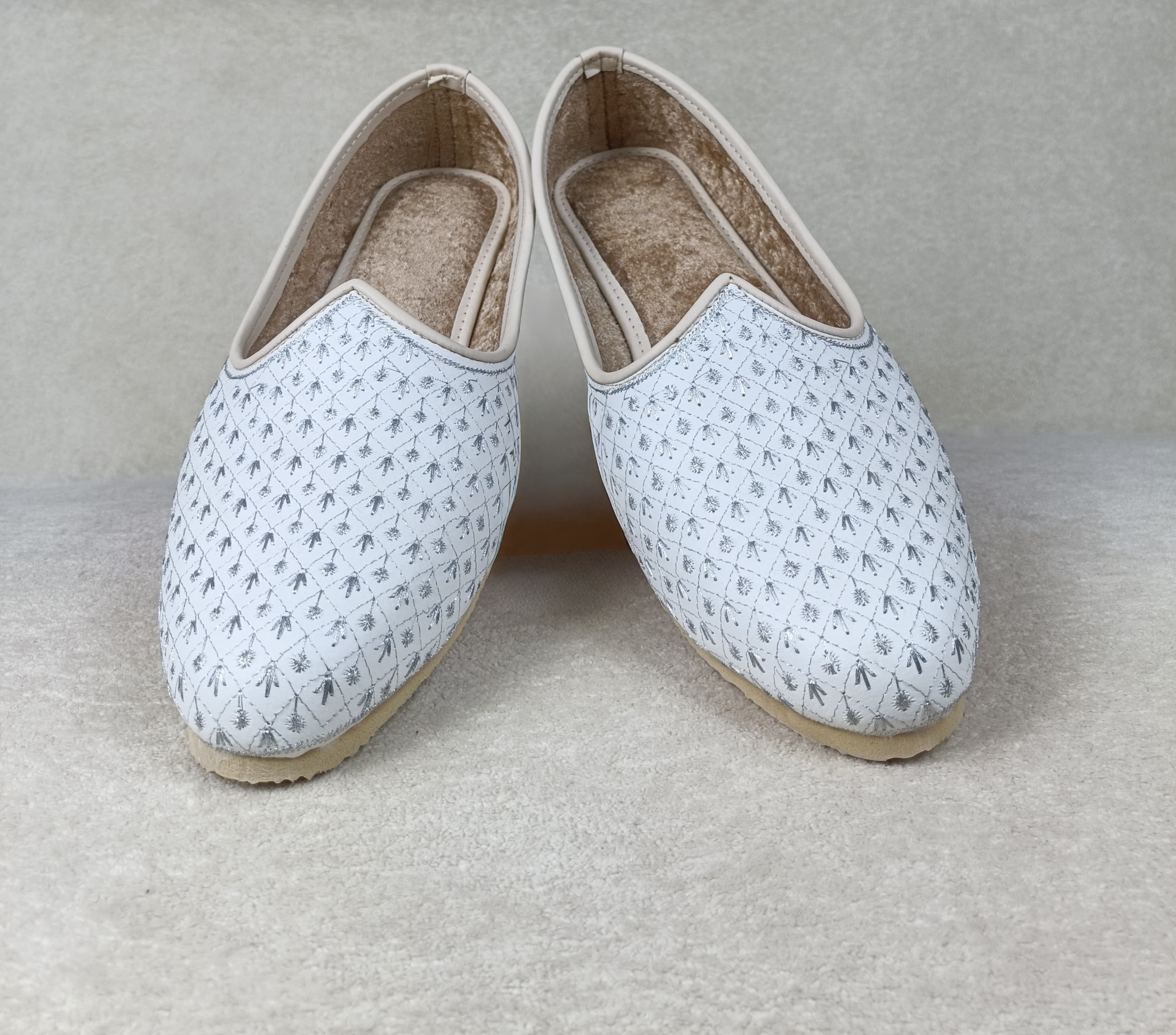 Silver Weave Mojari