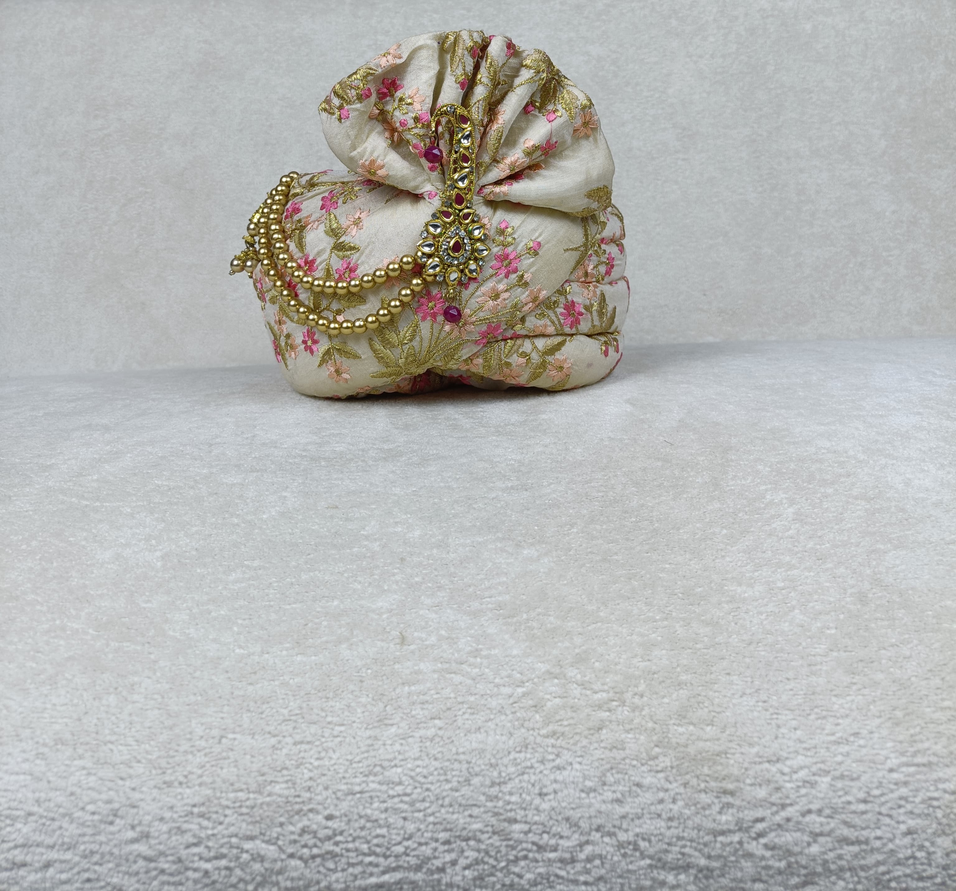 The Floral Kalgi Safa