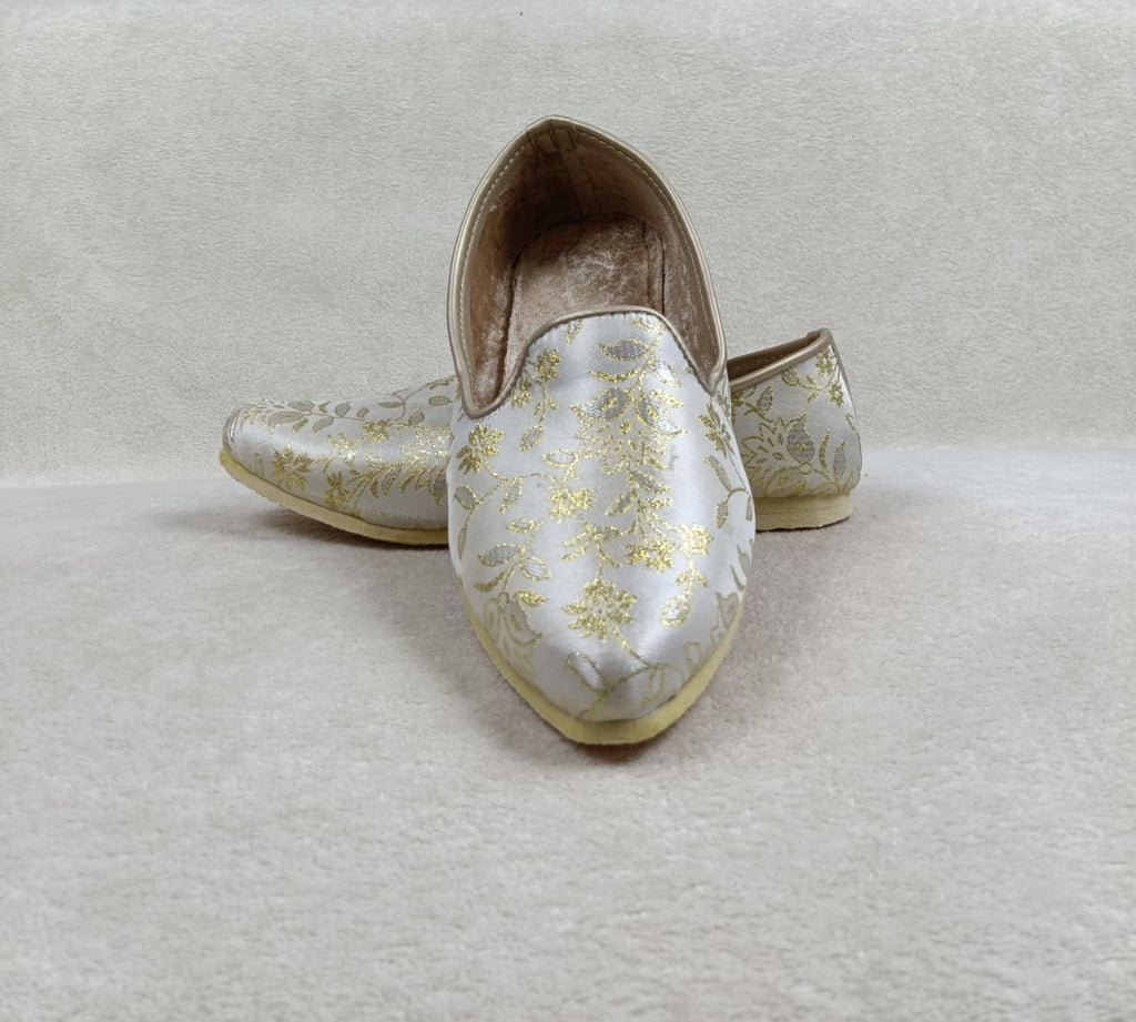 Jutti 1027