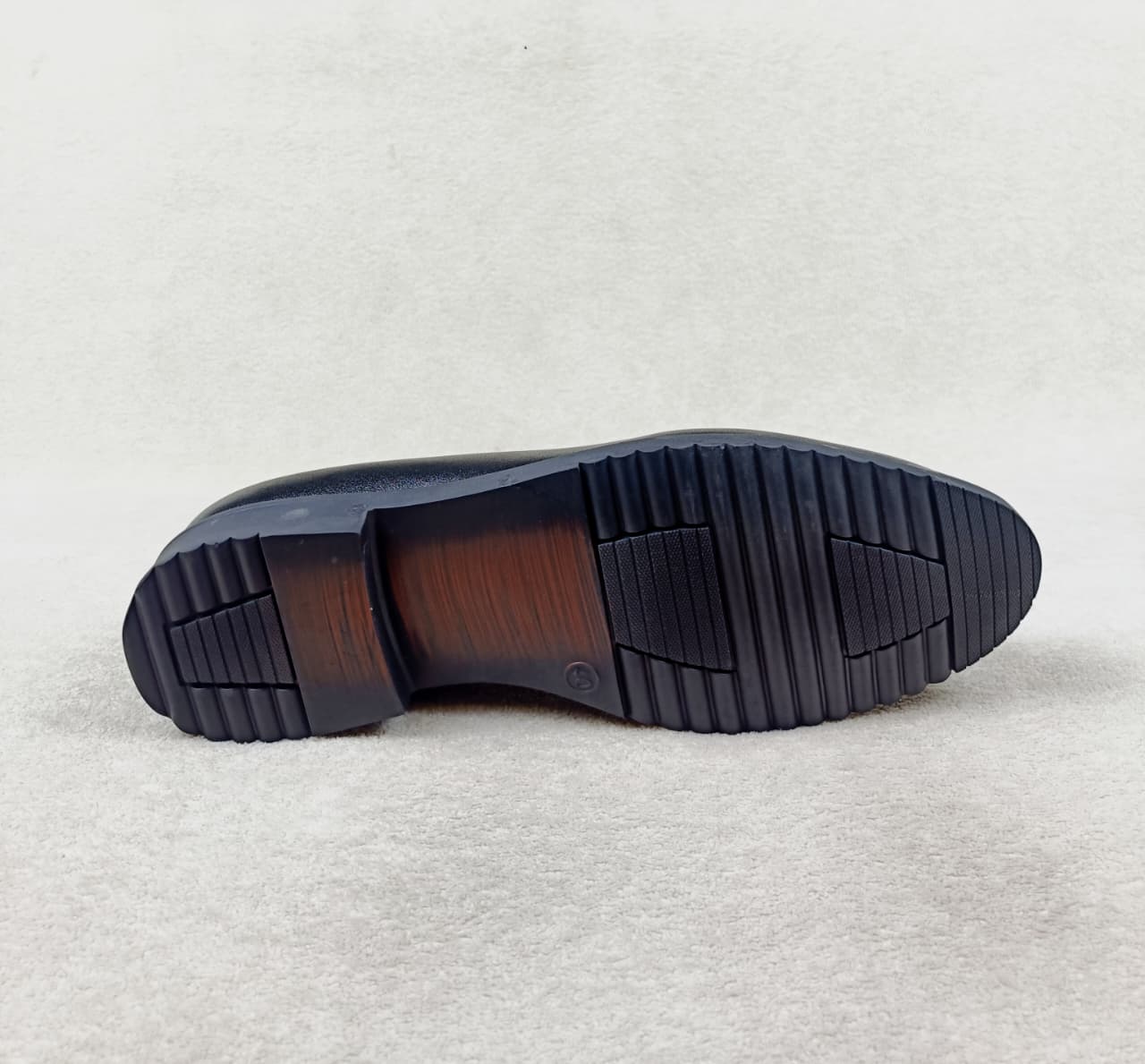 Shoe  1005