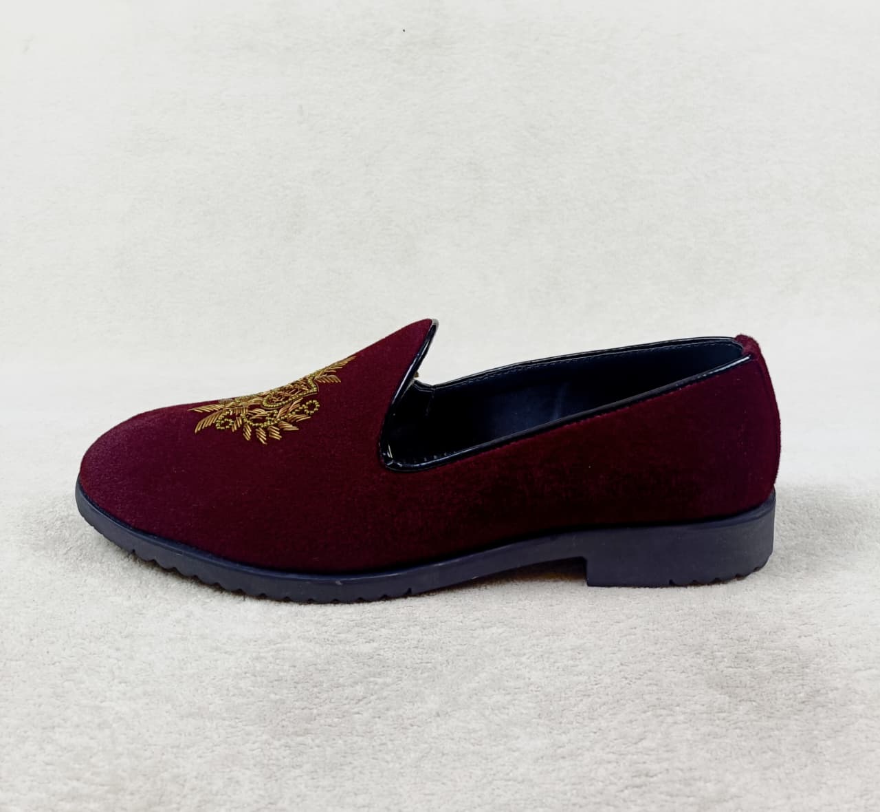 Shoe  1010