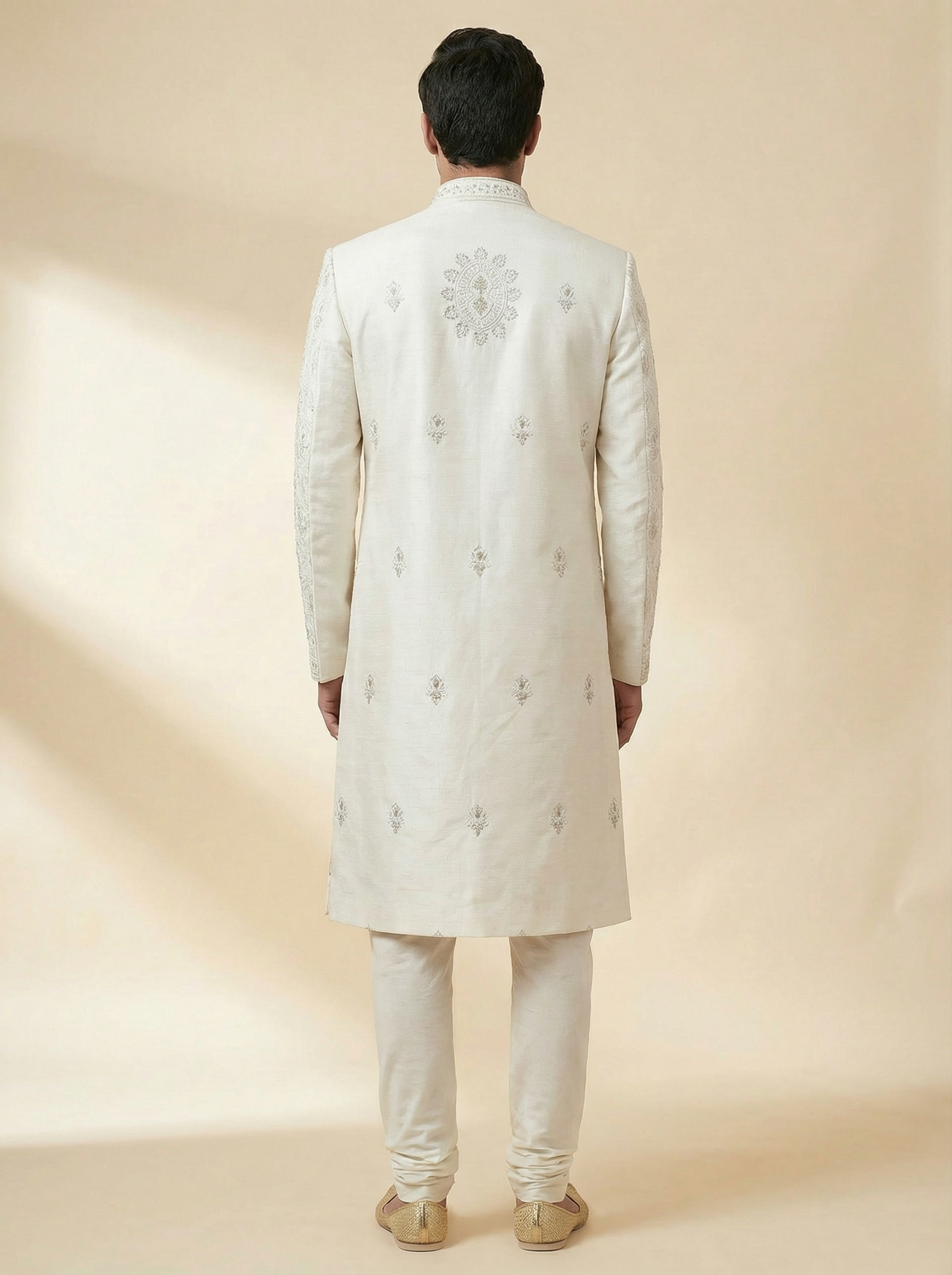 Shwet Rajwada Sherwani