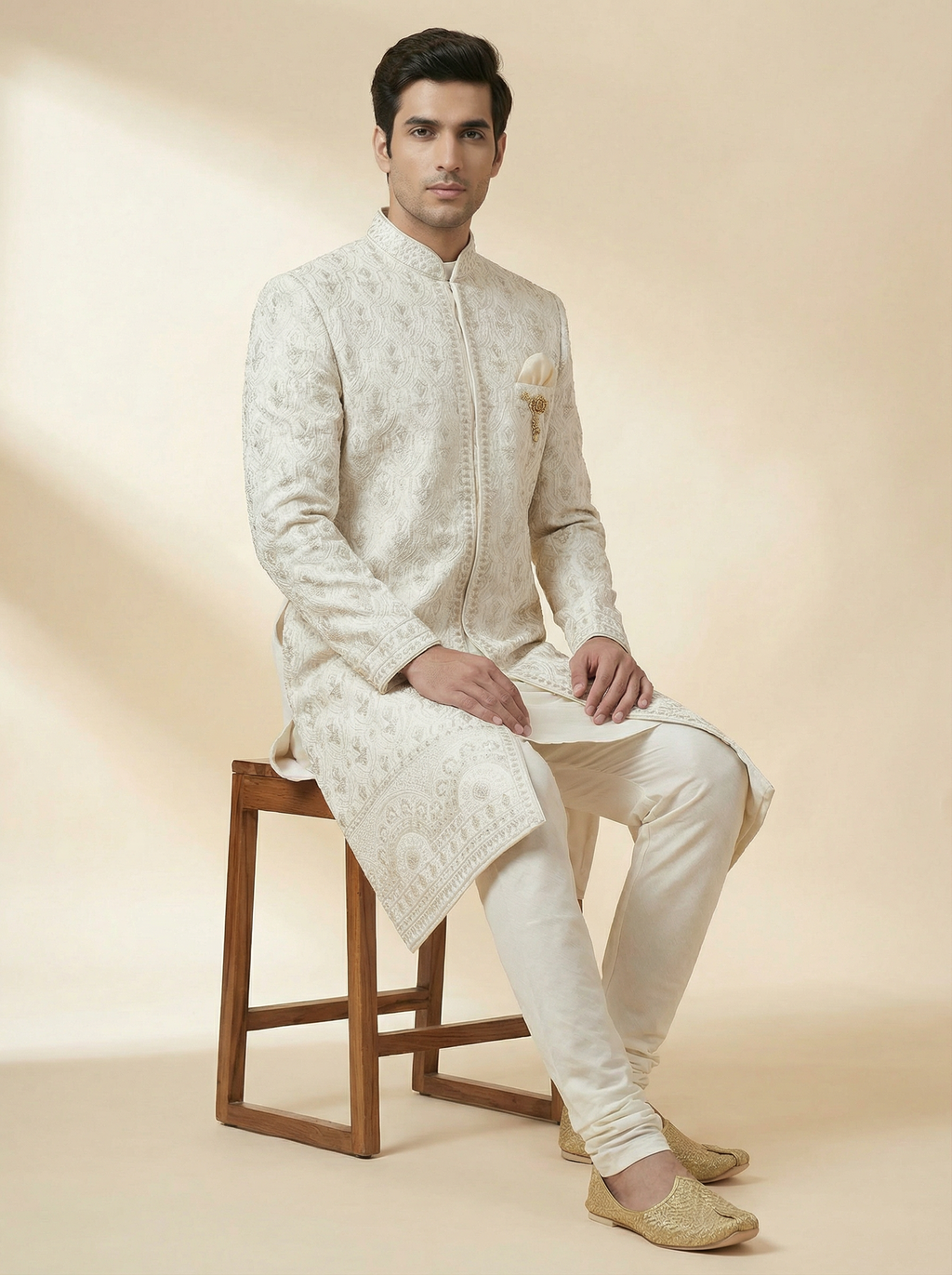 Shwet Rajwada Sherwani