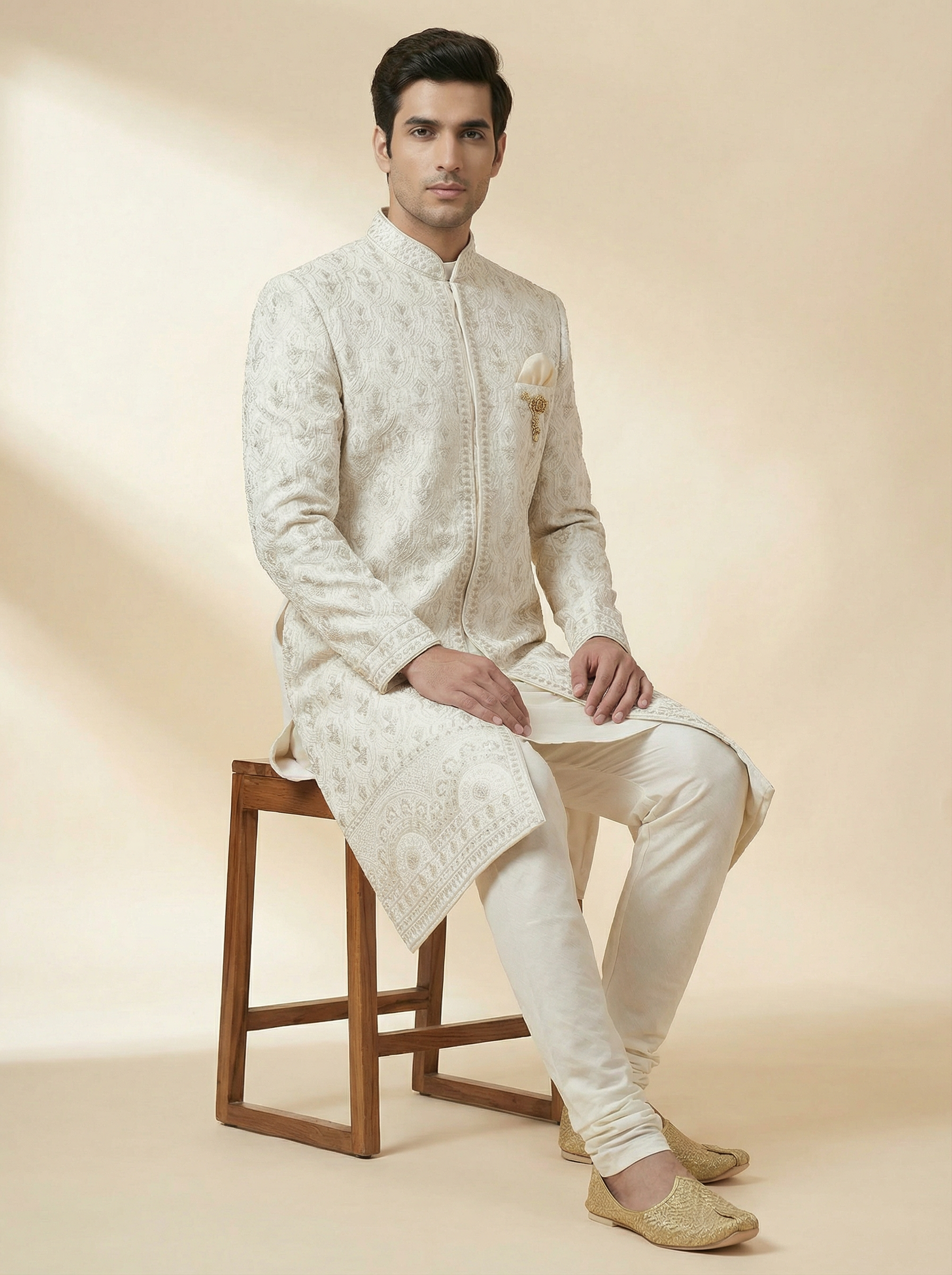 Shwet Rajwada Sherwani